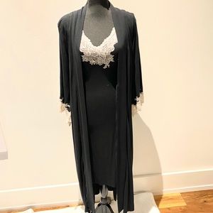 COPY - 🖤 Natori Nightgown and Robe 🖤